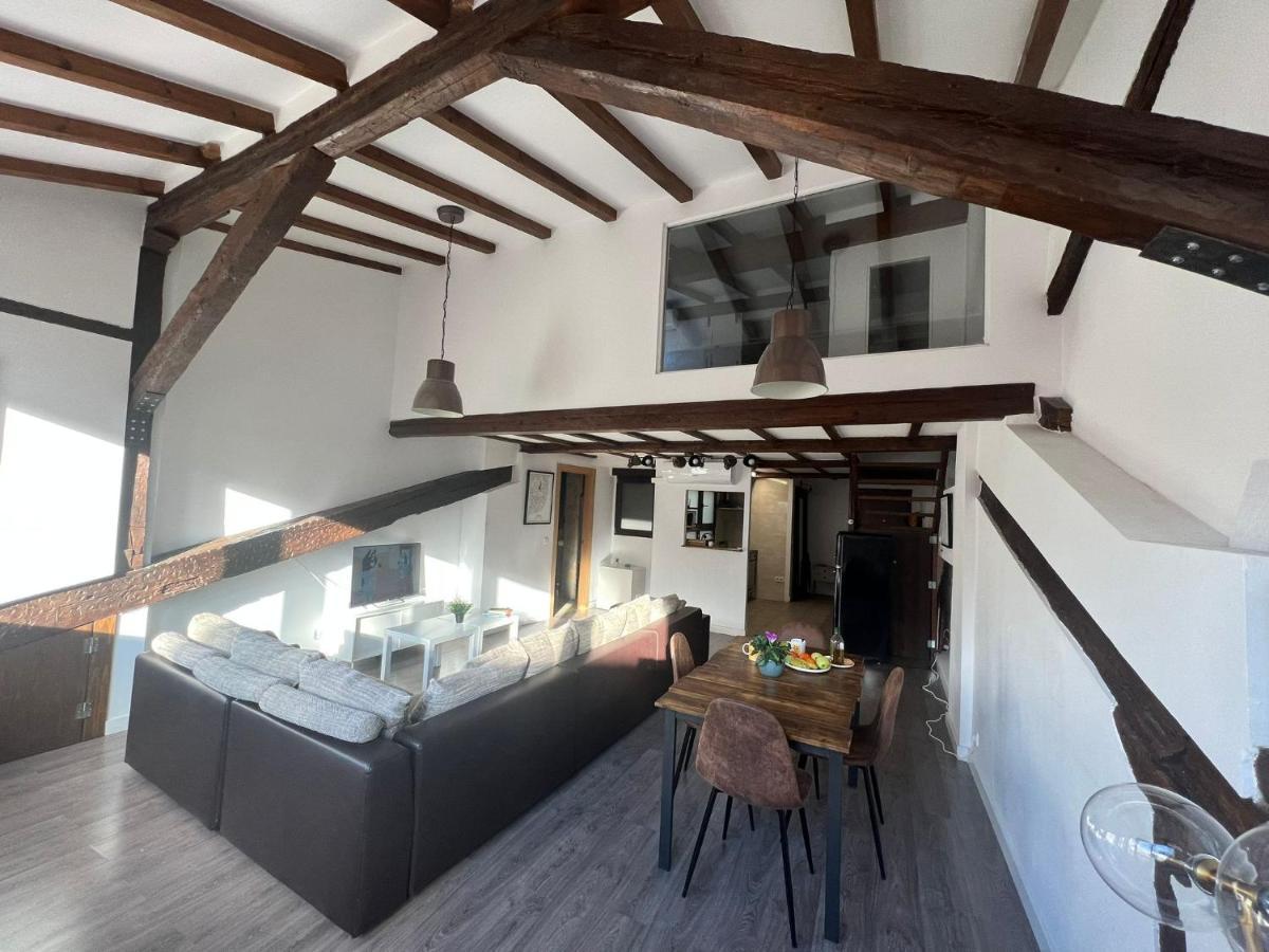 شقة لوغرونيو  في Old Town Loft - Cathedral Views. المظهر الخارجي الصورة